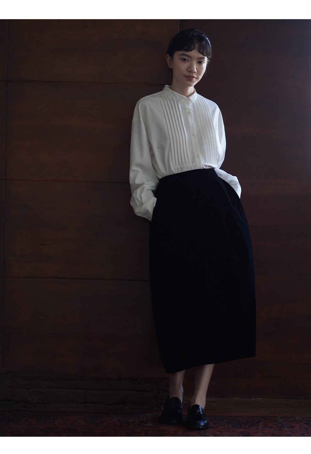 復古回潮小翻領精緻塔克線門襟經典H版型顯瘦通勤襯衫女