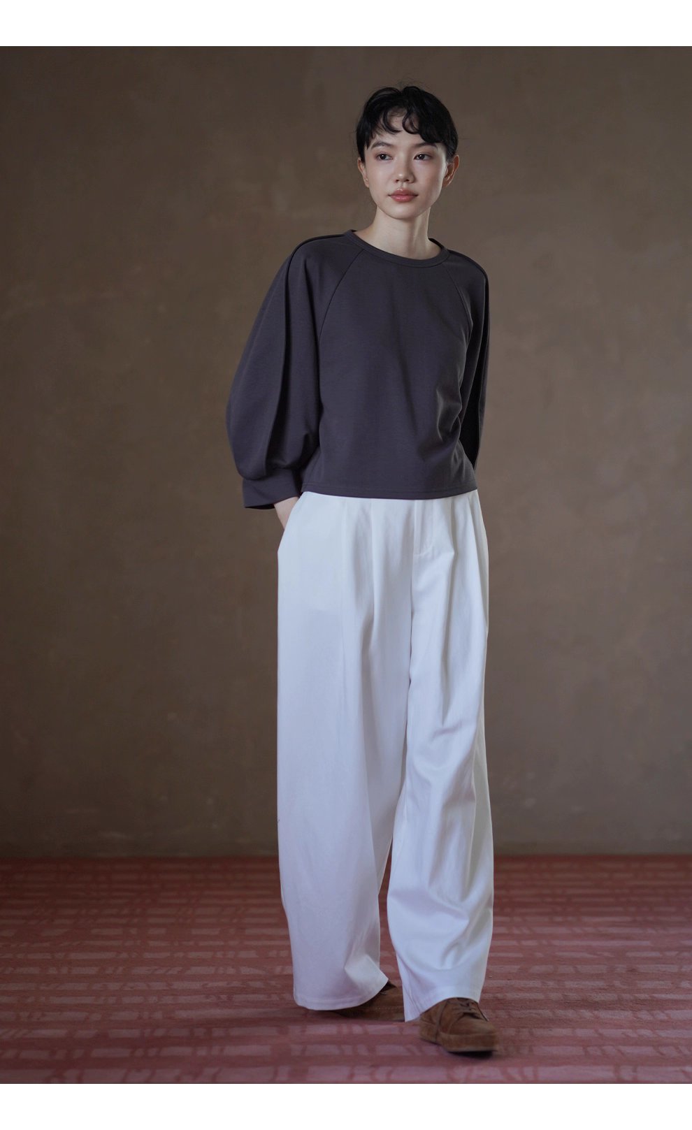 顯瘦遮肉輪廓立體燈籠剪裁插肩袖圓領上衣寬鬆休閒T恤女