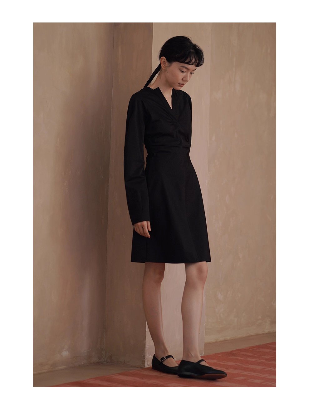 極簡廓形收腰剪裁寬鬆羊腿袖通勤短款顯瘦小個子洋裝