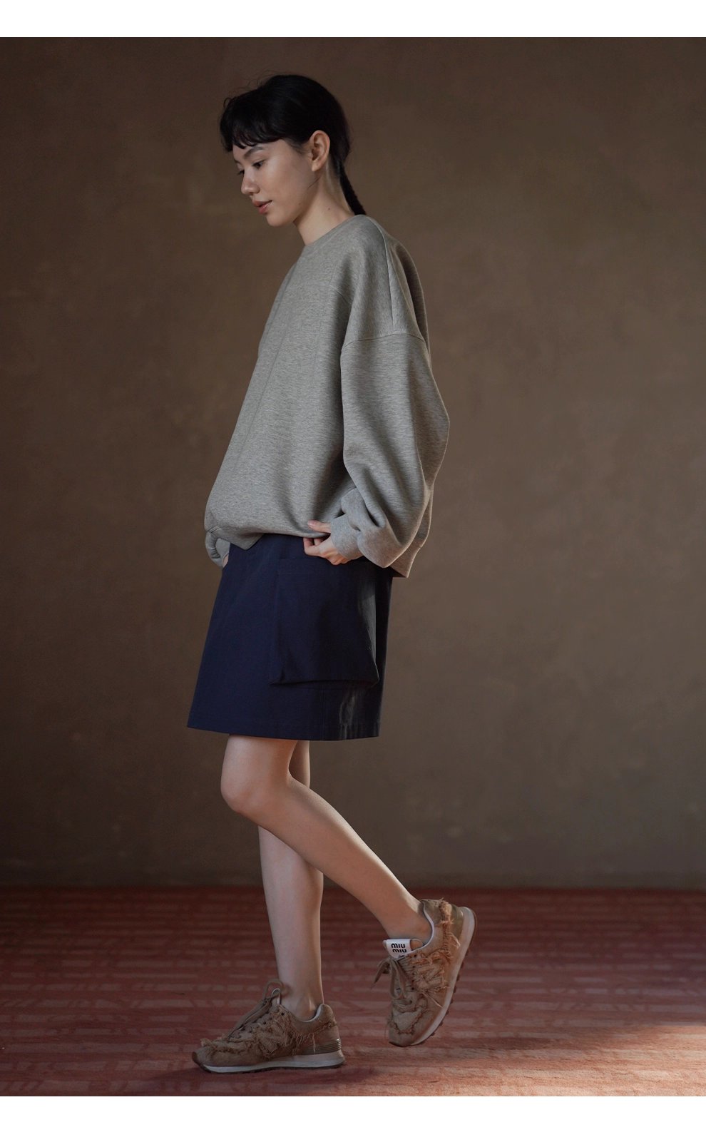 340高公克重厚實保暖輪廓寬鬆圓領顯瘦分割休閒夾花衛衣女