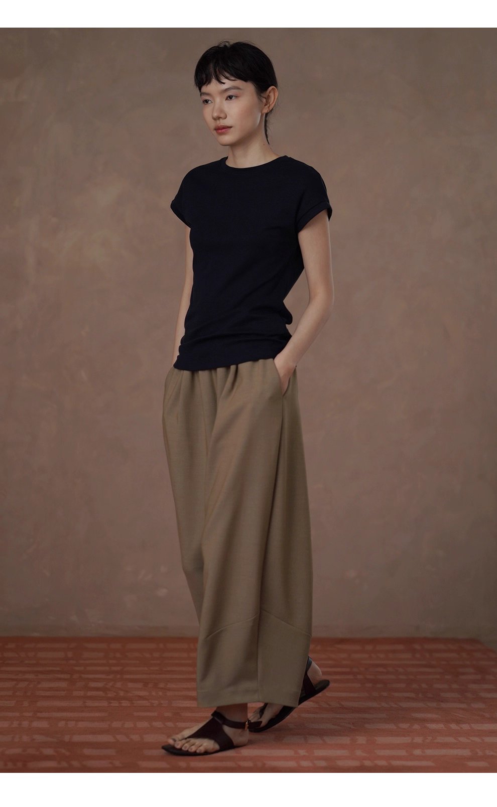 秋日慵懶氛圍鬆緊高腰不挑人顯瘦通勤寬鬆直筒遮肉長褲