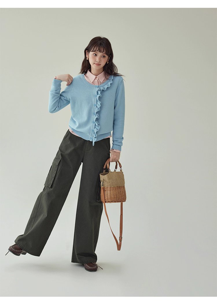 設計感木耳邊連結針織衫女秋季新款純棉長袖上衣,設計感木耳邊連結針織衫女秋季新款純棉長袖上衣,HBEW1096,設計感木耳邊連結針織衫女秋季新款純棉長袖上衣,圓領排扣,全棉面料