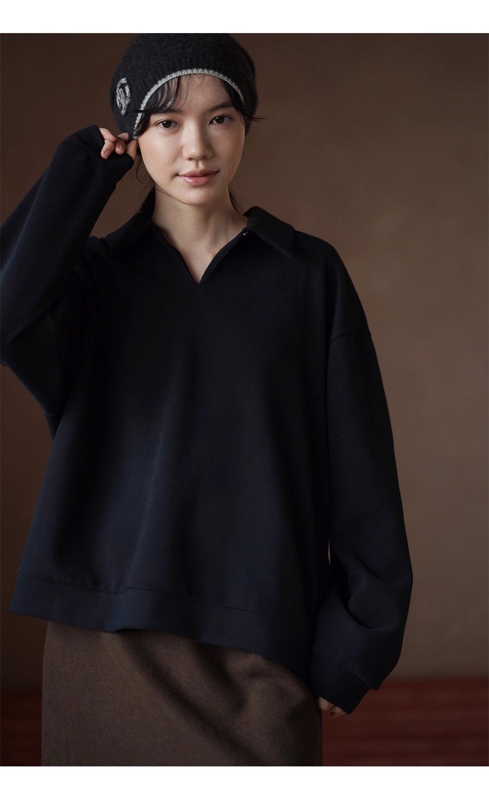 綿軟空氣層上衣經典POLO領寬鬆落肩顯瘦內搭休閒衛衣女,綿軟空氣層上衣經典POLO領寬鬆落肩顯瘦內搭休閒衛衣女,HBEW1129,綿軟空氣層上衣經典POLO領寬鬆落肩顯瘦內搭休閒衛衣女,POLO領,舒適面料