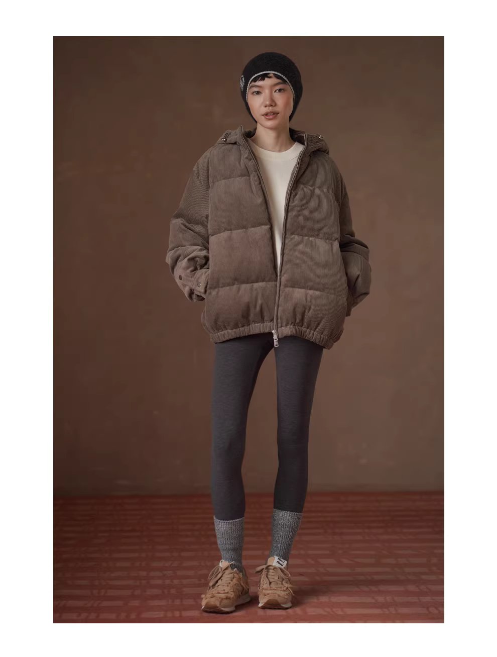 特殊集圈織法新型纖維升溫保暖落肩寬鬆彈性針織上衣女,特殊集圈織法新型纖維升溫保暖落肩寬鬆彈性針織上衣女,HBEW1162,特殊集圈織法新型纖維升溫保暖落肩寬鬆彈性針織上衣女,簡約質感,羅紋縮口