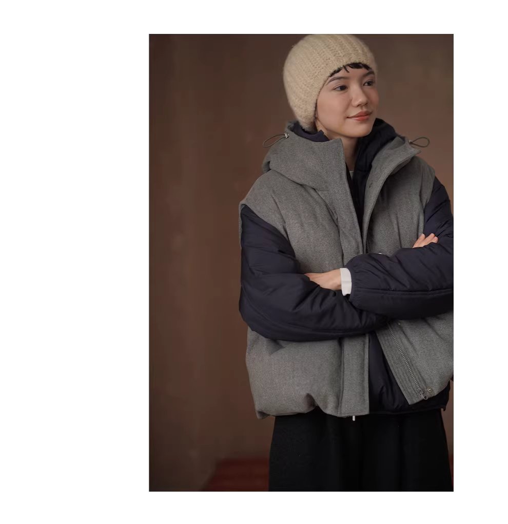 簡約常青馬甲柔軟仿毛呢質感連帽寬鬆棉服疊穿休閒外套,簡約常青馬甲柔軟仿毛呢質感連帽寬鬆棉服疊穿休閒外套,HBEW5121,簡約常青馬甲柔軟仿毛呢質感連帽寬鬆棉服疊穿休閒外套,連帽背心,保暖舒適