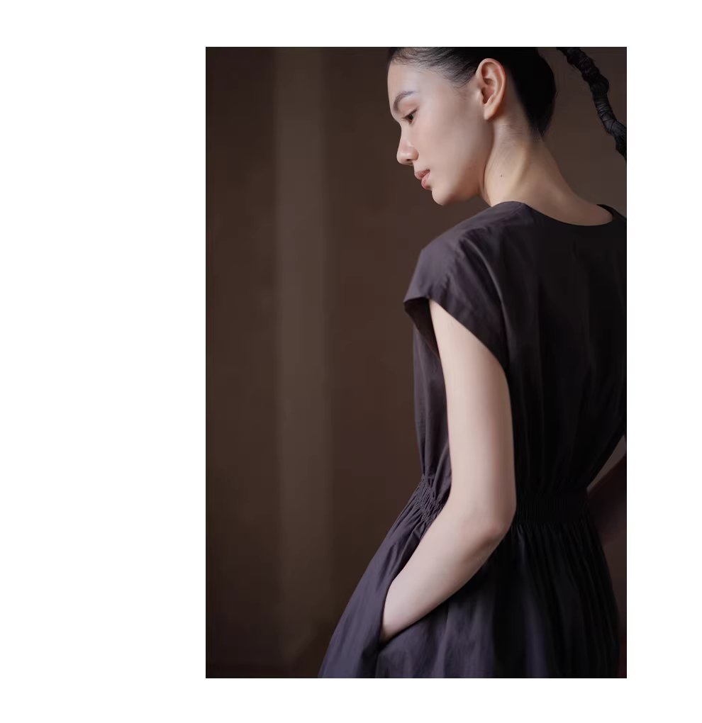 通勤的要義100棉顯瘦好版型收腰V領大裙擺遮肉連身裙女,通勤的要義100棉顯瘦好版型收腰V領大裙擺遮肉連身裙女,HBFS7016,通勤的要義100棉顯瘦好版型收腰V領大裙擺遮肉連身裙女,全棉親膚,A字版修身