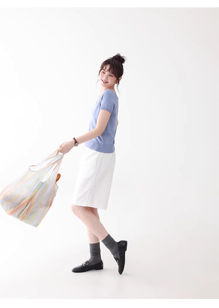 純色小一字領側開叉針織衫女夏新款慵懶顯瘦短袖上衣,純色小一字領側開叉針織衫女夏新款慵懶顯瘦短袖上衣,HBFS1051,純色小一字領側開叉針織衫女夏新款慵懶顯瘦短袖上衣,側邊開衩,薄款針織