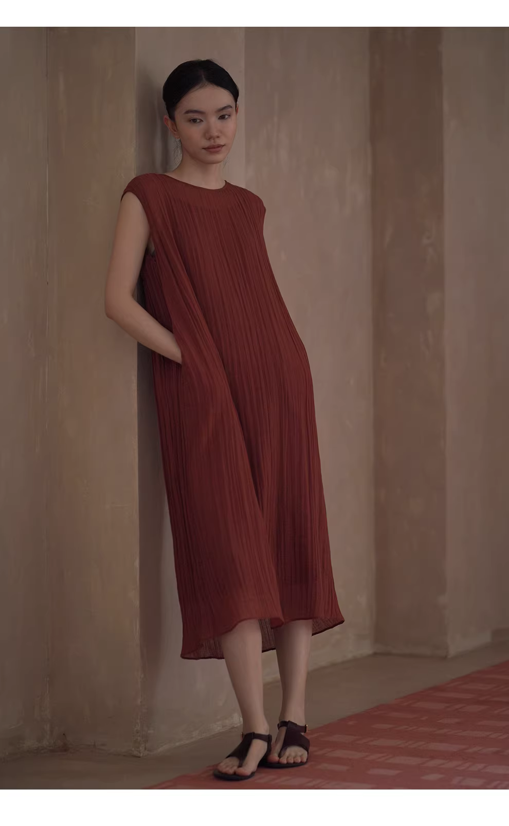 空氣感立體高溫定型褶皺無袖圓領寬鬆垂感顯白洋裝女,空氣感立體高溫定型褶皺無袖圓領寬鬆垂感顯白洋裝女,HBFS7025,空氣感立體高溫定型褶皺無袖圓領寬鬆垂感顯白洋裝女,兩件式套裝,直筒H型