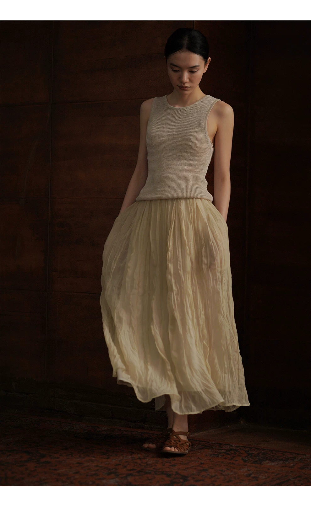 靈動紗華半身裙特殊格紋肌理褶皺工藝高腰顯瘦氛圍裙,靈動紗華半身裙特殊格紋肌理褶皺工藝高腰顯瘦氛圍裙,HBFS2019,靈動紗華半身裙特殊格紋肌理褶皺工藝高腰顯瘦氛圍裙,飄逸靈動,簡約大方