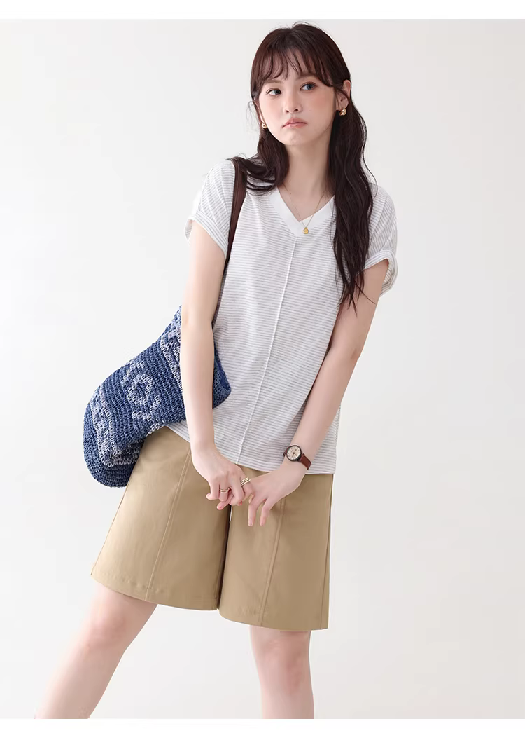拼色條紋v領短袖T恤女夏季新款簡約寬鬆百搭上衣,拼色條紋v領短袖T恤女夏季新款簡約寬鬆百搭上衣,HBFS1097,拼色條紋v領短袖T恤女夏季新款簡約寬鬆百搭上衣,V領造型,舒適面料