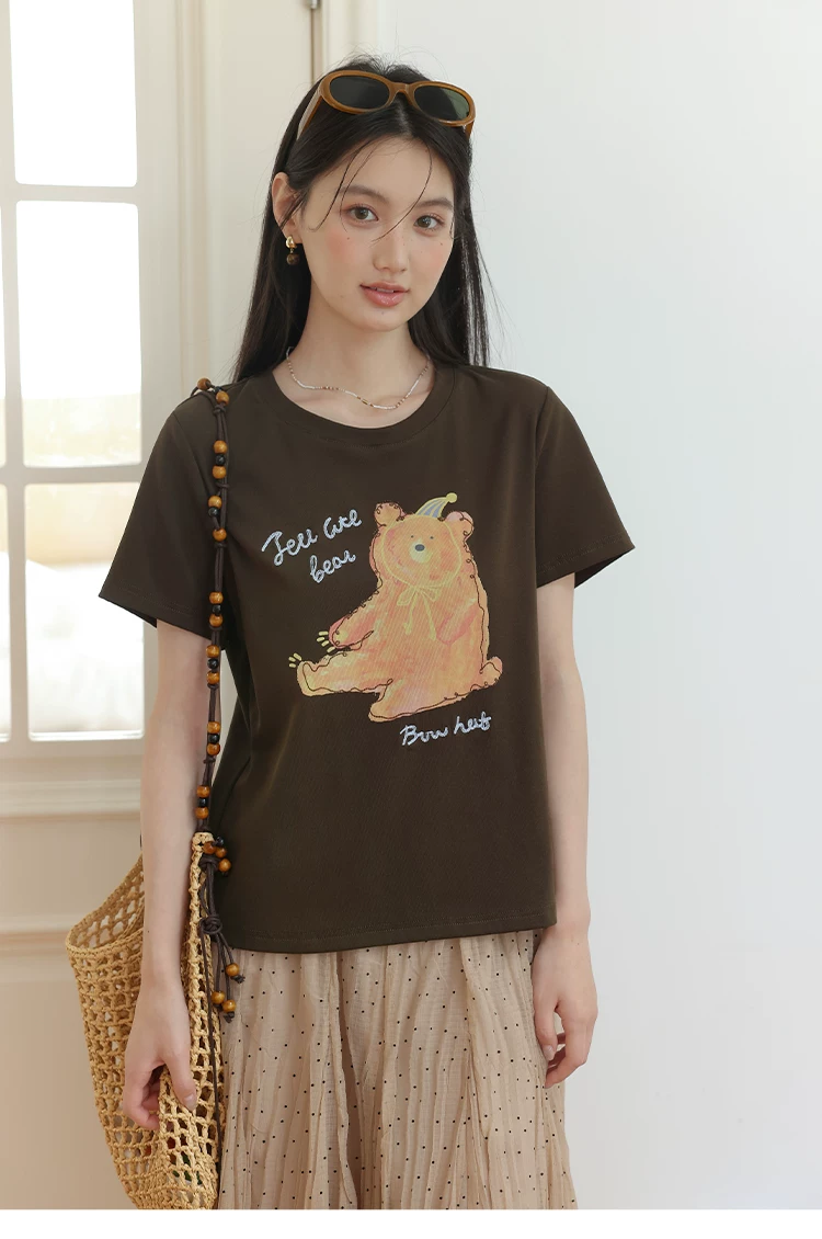 大尺碼夏日短袖T恤女2026新款咖啡色小熊印花巨好看減齡上衣,大尺碼夏日短袖T恤女2026新款咖啡色小熊印花巨好看減齡上衣,HBFS1300,大尺碼夏日短袖T恤女2026新款咖啡色小熊印花巨好看減齡上衣,中大尺碼,童趣印花