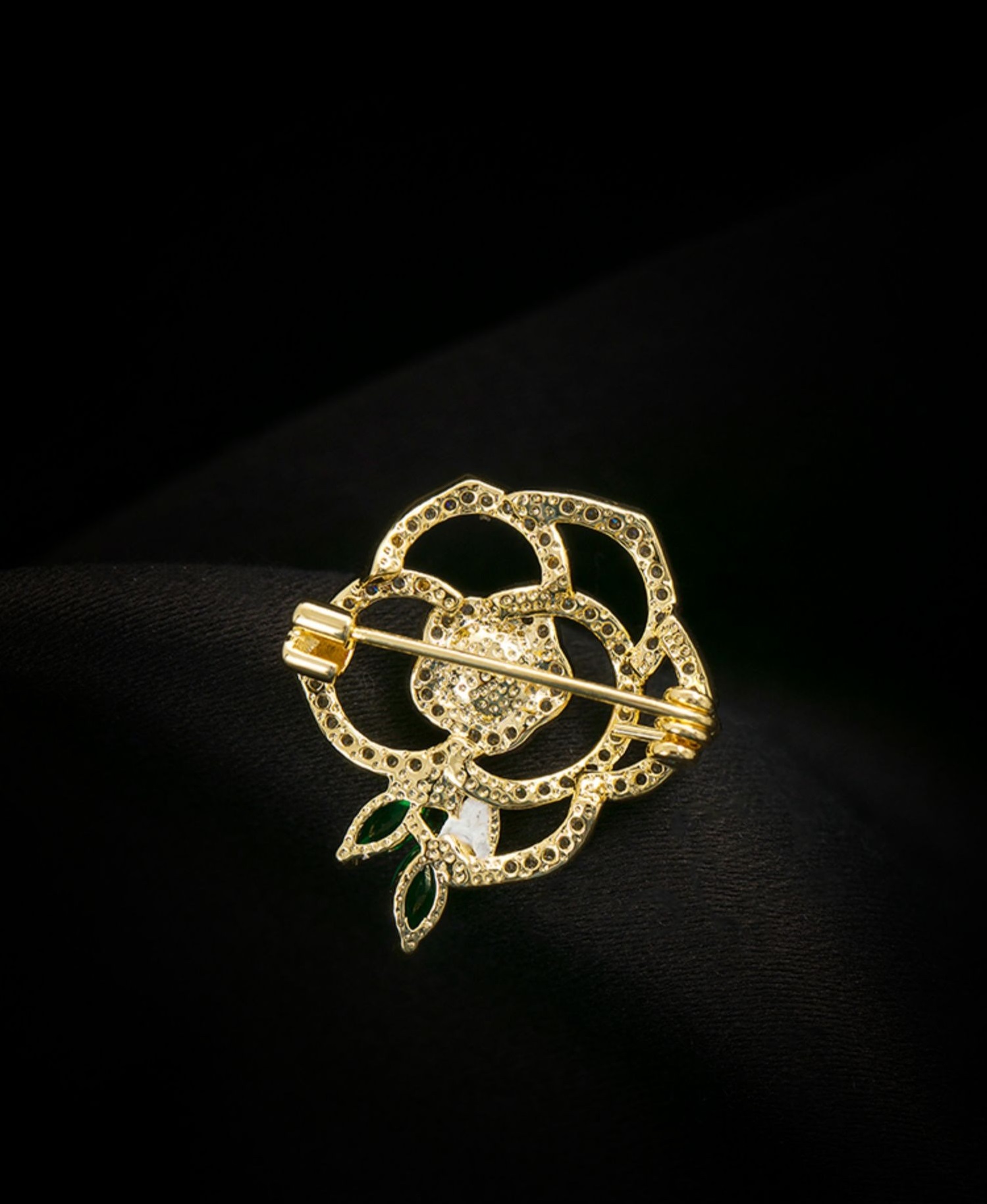 玫瑰鋯石珍珠胸針女高級感設計時尚氣質秋冬禮物大衣毛衣別針配件