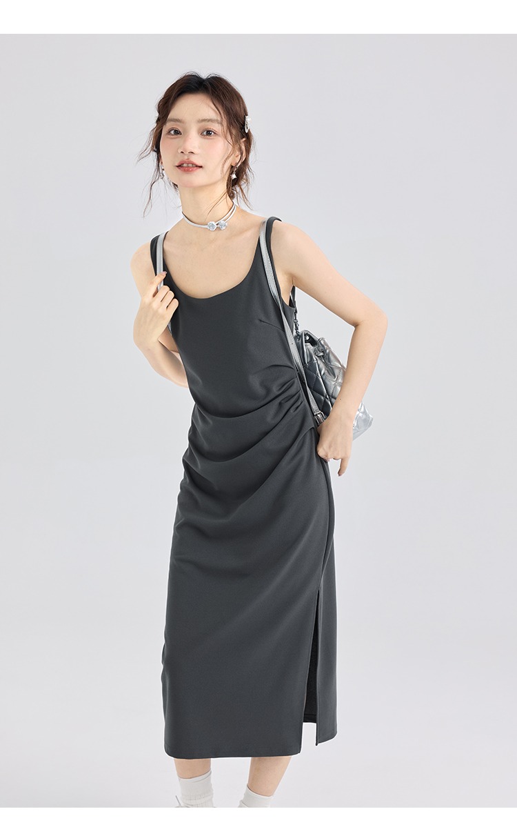 大尺碼背心裙設計感腰部抽褶洋裝新品女灰色吊帶裙連身裙