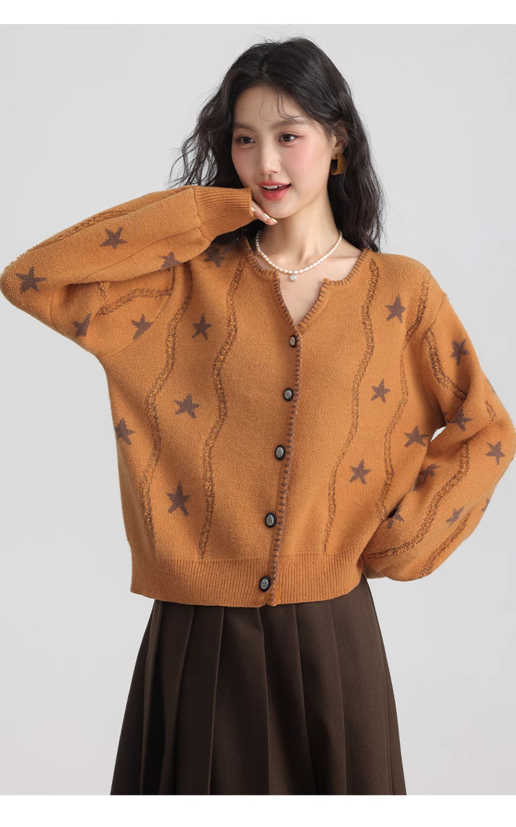 設計感毛衣女外套胖mm顯瘦針織衫開衫,設計感毛衣女外套胖mm顯瘦針織衫開衫秋冬內搭打底上衣,HBEW5987,設計感毛衣女外套胖mm顯瘦針織衫開衫,V領排扣,星星針織