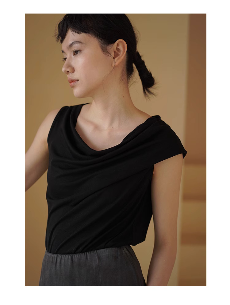 鬆弛美學雕塑感不規則袖口設計蕩領顯瘦氣質通勤上衣女