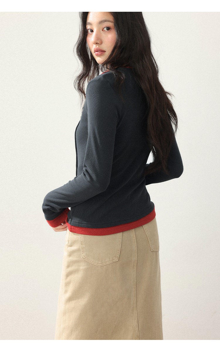 大尺碼秋裝灰色正肩長袖設計感假兩件疊穿上衣