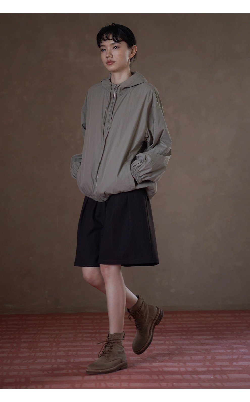 健行溯溪無負擔輕戶外透氣寬鬆H版型顯瘦連帽沖風衣外套