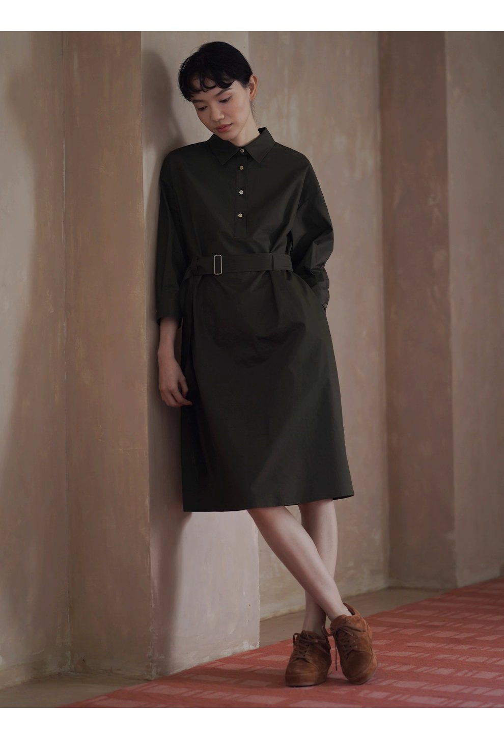 都會松柏水洗柔軟100棉隨性通勤寬鬆顯瘦腰帶襯衫洋裝