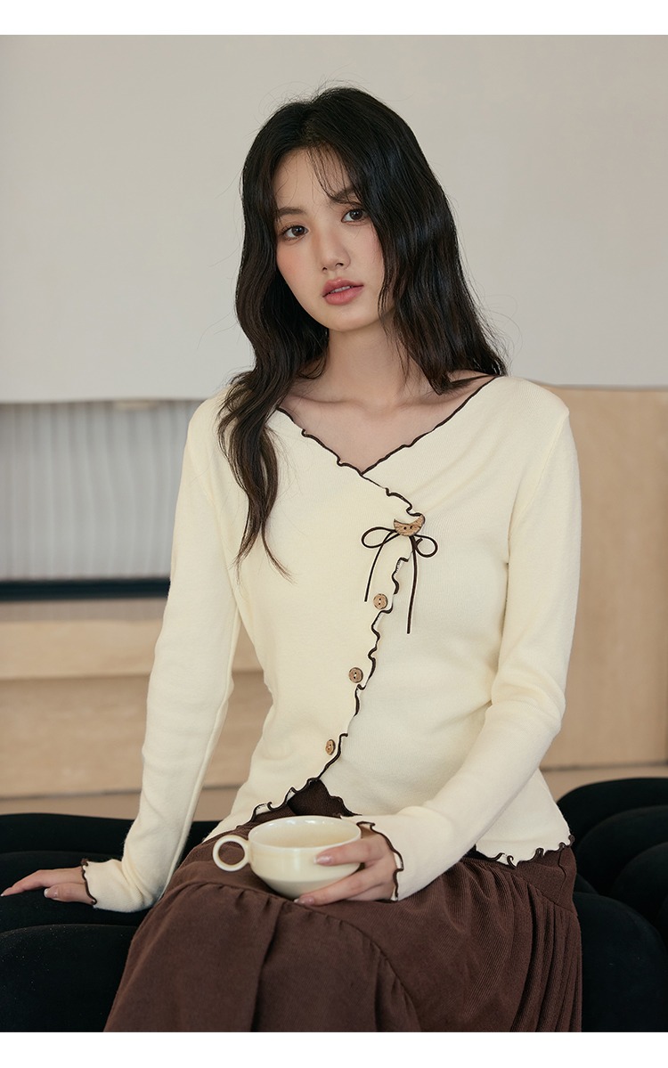 中大尺碼撞色木耳滾邊V領針織衫長袖上衣