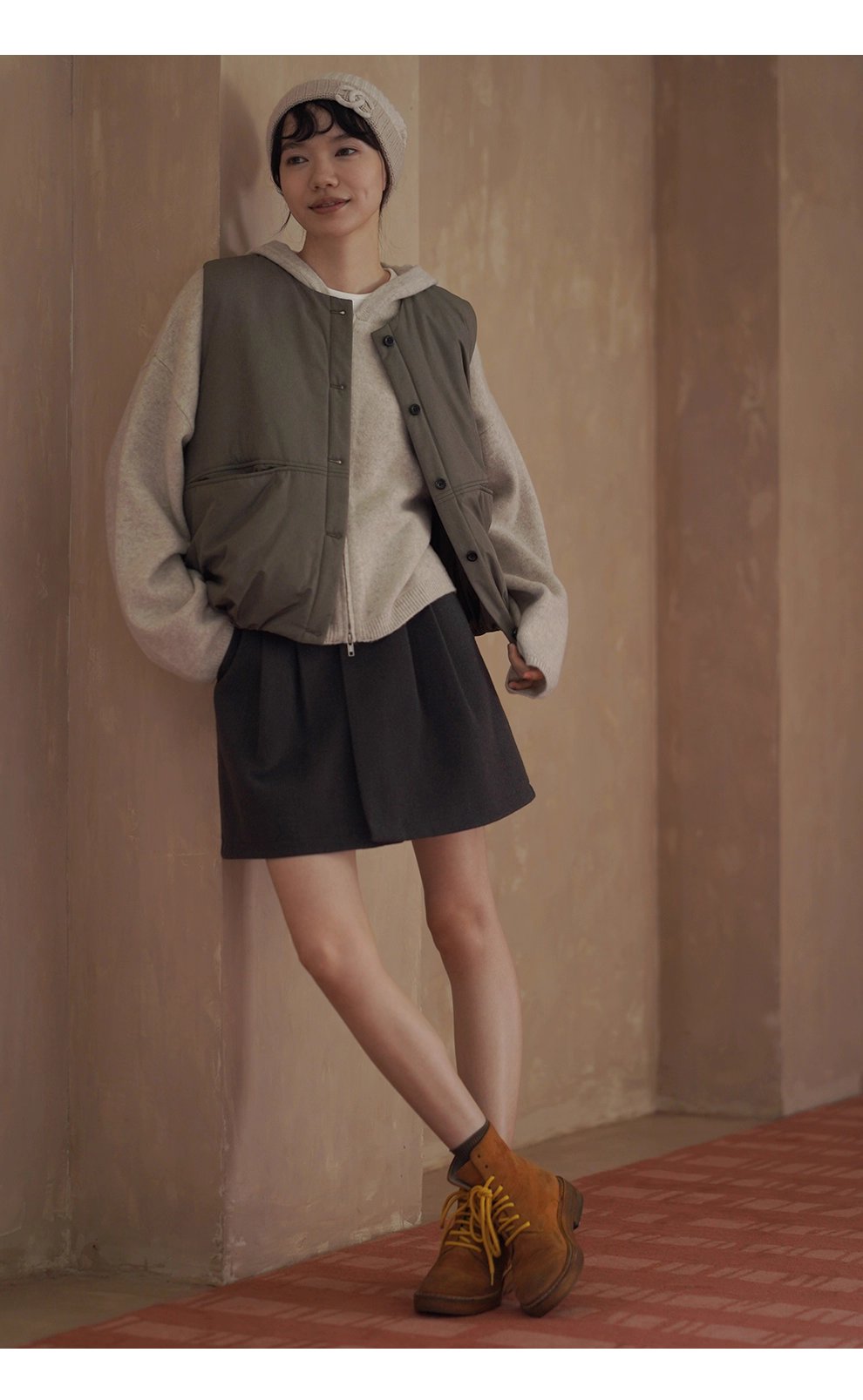 輕量保暖馬甲寬鬆H身型短款疊穿搭檔休閒圓領棉服外套女