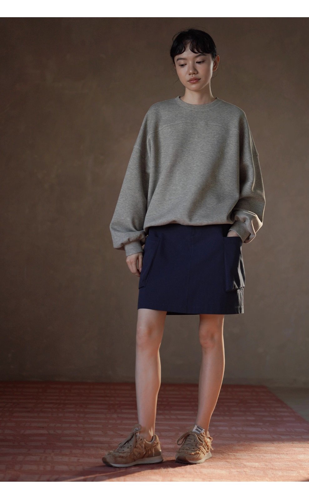 340高公克重厚實保暖輪廓寬鬆圓領顯瘦分割休閒夾花衛衣女