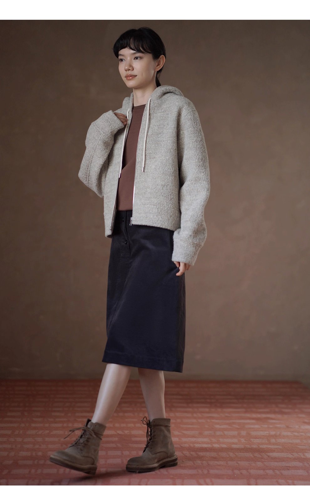 高支萊賽爾混紡親膚緊緻微寬鬆不對稱捏褶腰針織上衣女