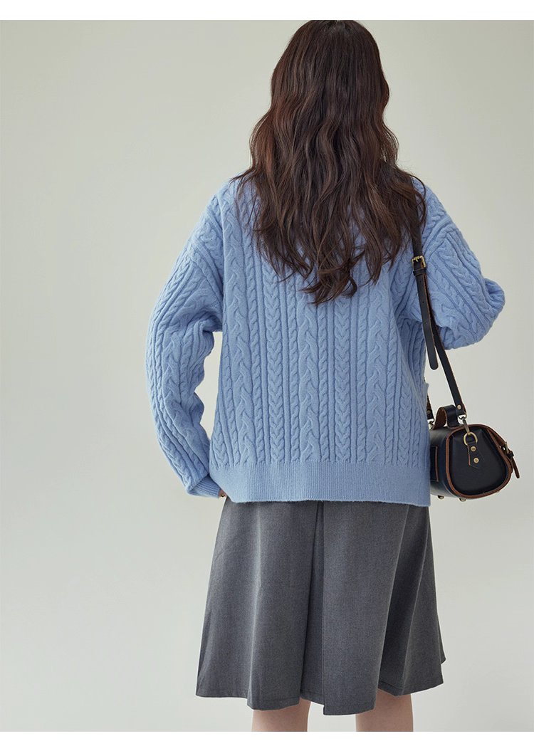 藍色麻花單排扣毛衣開襟衫女秋季新款慵懶長袖上衣,藍色麻花單排扣毛衣開襟衫女秋季新款慵懶長袖上衣,HBEW5068,藍色麻花單排扣毛衣開襟衫女秋季新款慵懶長袖上衣,圓領排扣,麻花針織