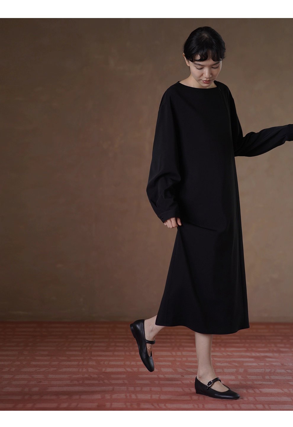 簡約乾淨線條拉鍊不規則門襟設計通勤寬鬆顯瘦洋裝女