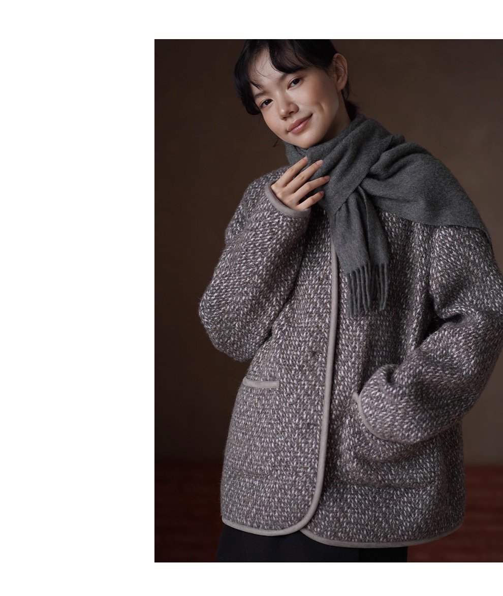 桑蠶絲綿羊毛混紡編織香香肌理寬鬆輪廓一手長夾棉大衣,桑蠶絲綿羊毛混紡編織香香肌理寬鬆輪廓一手長夾棉大衣,HBEW5095,桑蠶絲綿羊毛混紡編織香香肌理寬鬆輪廓一手長夾棉大衣,小香編織,羊毛混紡