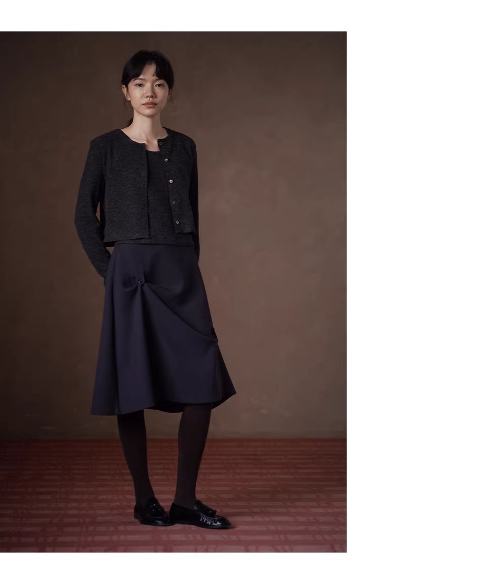 怪誕藝術少女不對稱扣袢扭褶設計高腰顯瘦A字小眾半身裙,怪誕藝術少女不對稱扣袢扭褶設計高腰顯瘦A字小眾半身裙,HBEW2029,怪誕藝術少女不對稱扣袢扭褶設計高腰顯瘦A字小眾半身裙,扣袢設計,A字裙型