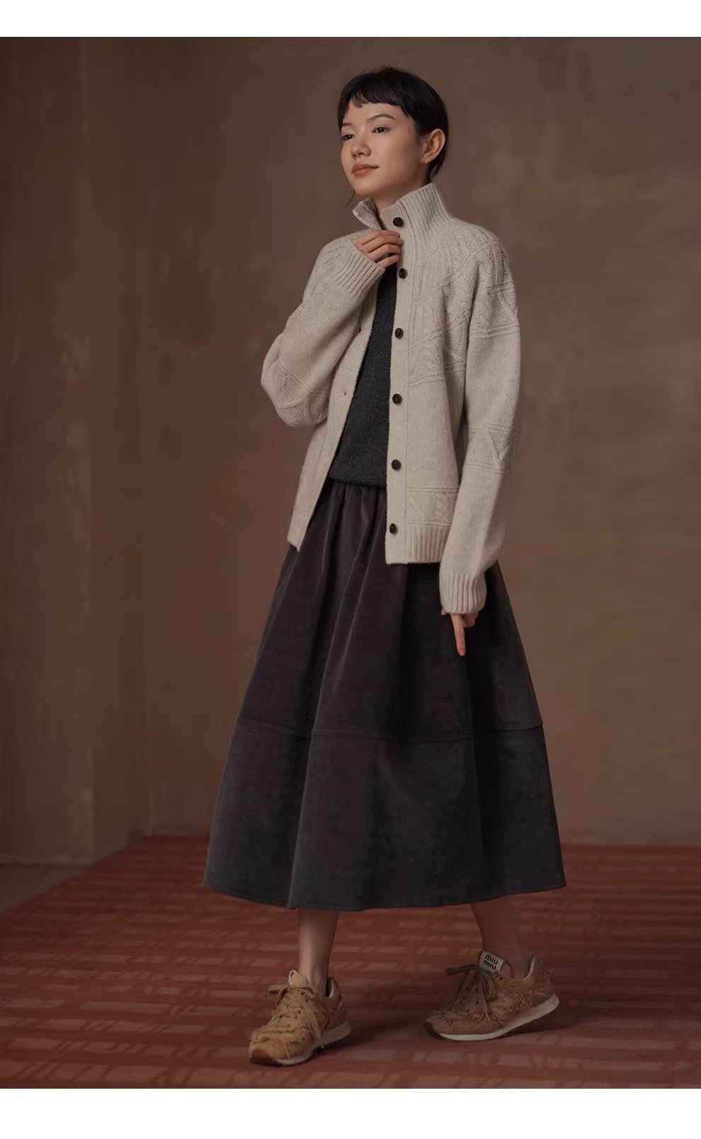 細膩坑條燈芯絨鬆緊高腰顯瘦分割剪裁通勤蓬蓬半身裙女,細膩坑條燈芯絨鬆緊高腰顯瘦分割剪裁通勤蓬蓬半身裙女,HBEW2041,細膩坑條燈芯絨鬆緊高腰顯瘦分割剪裁通勤蓬蓬半身裙女,蓬而不臃,燈芯絨