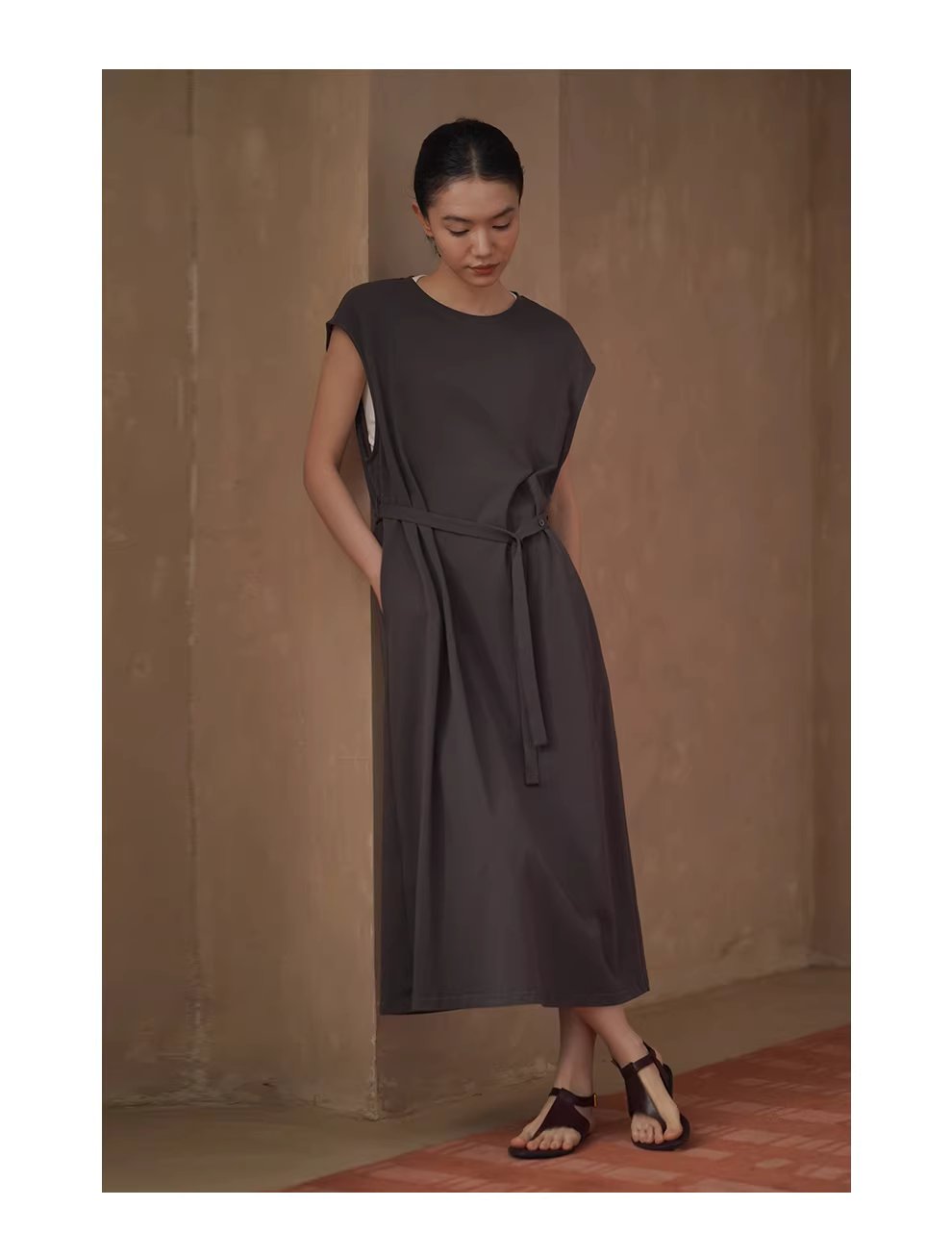 綿柔禪意100棉寬鬆直筒圓領可調式腰帶顯瘦無袖通勤洋裝,綿柔禪意100棉寬鬆直筒圓領可調式腰帶顯瘦無袖通勤洋裝,HBFS7006,綿柔禪意100棉寬鬆直筒圓領可調式腰帶顯瘦無袖通勤洋裝,自然垂墜,簡約大器