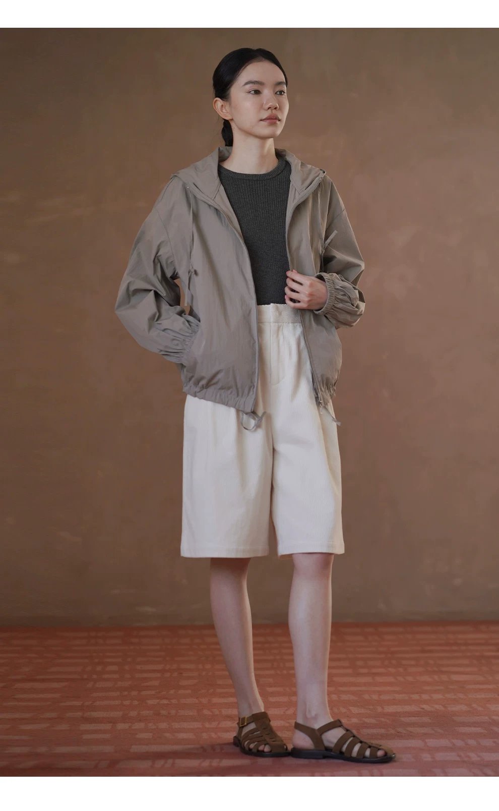 健行溯溪無負擔輕戶外透氣寬鬆H版型顯瘦連帽沖風衣外套,健行溯溪無負擔輕戶外透氣寬鬆H版型顯瘦連帽沖風衣外套,HBFS5004,健行溯溪無負擔輕戶外透氣寬鬆H版型顯瘦連帽沖風衣外套,身型友善,抽繩戶外