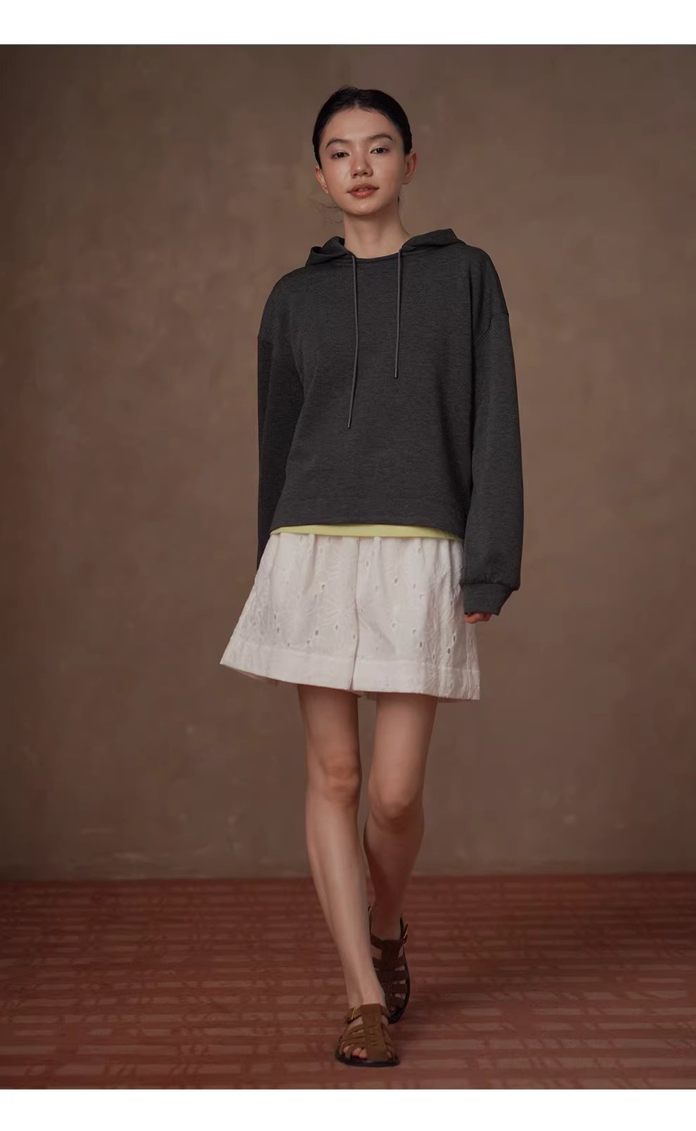 100棉基底搭配重工鏤空繡花鬆緊高腰顯瘦休閒百搭短褲女,100棉基底搭配重工鏤空繡花鬆緊高腰顯瘦休閒百搭短褲女,HBFS3013,100棉基底搭配重工鏤空繡花鬆緊高腰顯瘦休閒百搭短褲女,全棉親膚,直筒版型