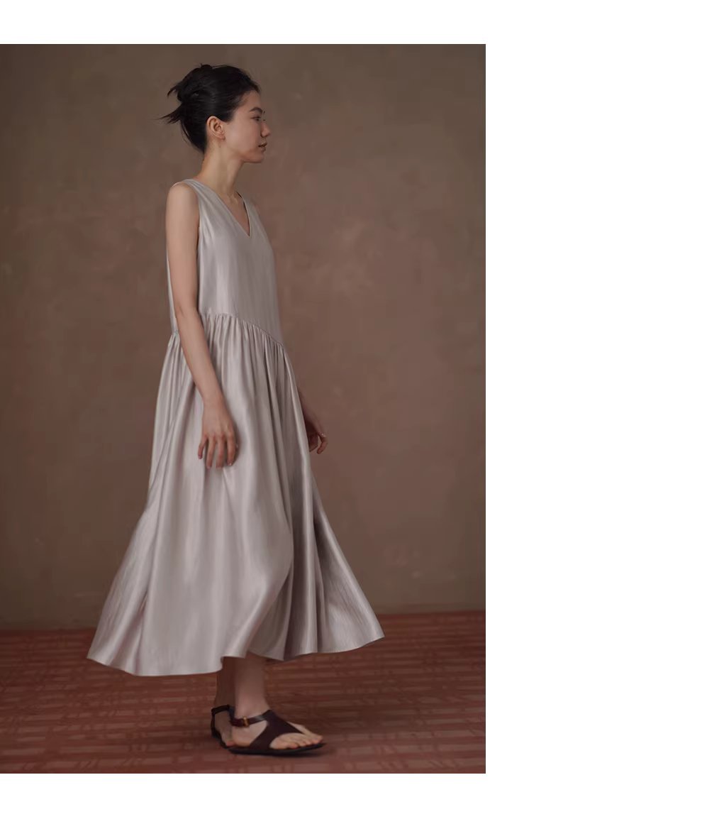 柔美少女粉紅月光垂軟顯瘦V領寬鬆無袖長A字背心洋裝,柔美少女粉紅月光垂軟顯瘦V領寬鬆無袖長A字背心洋裝,HBFS7015,柔美少女粉紅月光垂軟顯瘦V領寬鬆無袖長A字背心洋裝,細膩珠光,內搭疊穿