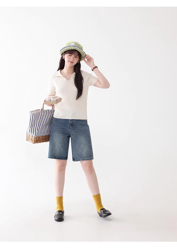 純色扭花翻V領短袖針織衫女26夏季新款溫柔顯瘦上衣,純色扭花翻V領短袖針織衫女26夏季新款溫柔顯瘦上衣,HBFS1054,純色扭花翻V領短袖針織衫女26夏季新款溫柔顯瘦上衣,V型翻領,修身版型