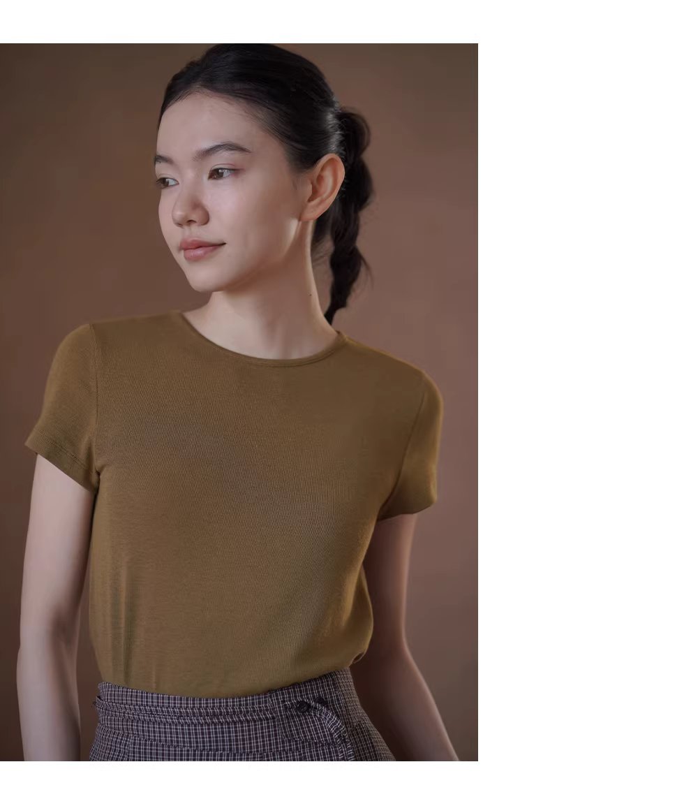絲滑柔軟上衣彈性不束縛透氣合身顯白基礎圓領短袖T恤女,穿搭,上衣,絲滑柔軟上衣彈性不束縛透氣合身顯白基礎圓領短袖T恤女,HBFS1067,絲滑柔軟上衣彈性不束縛透氣合身顯白基礎圓領短袖T恤女