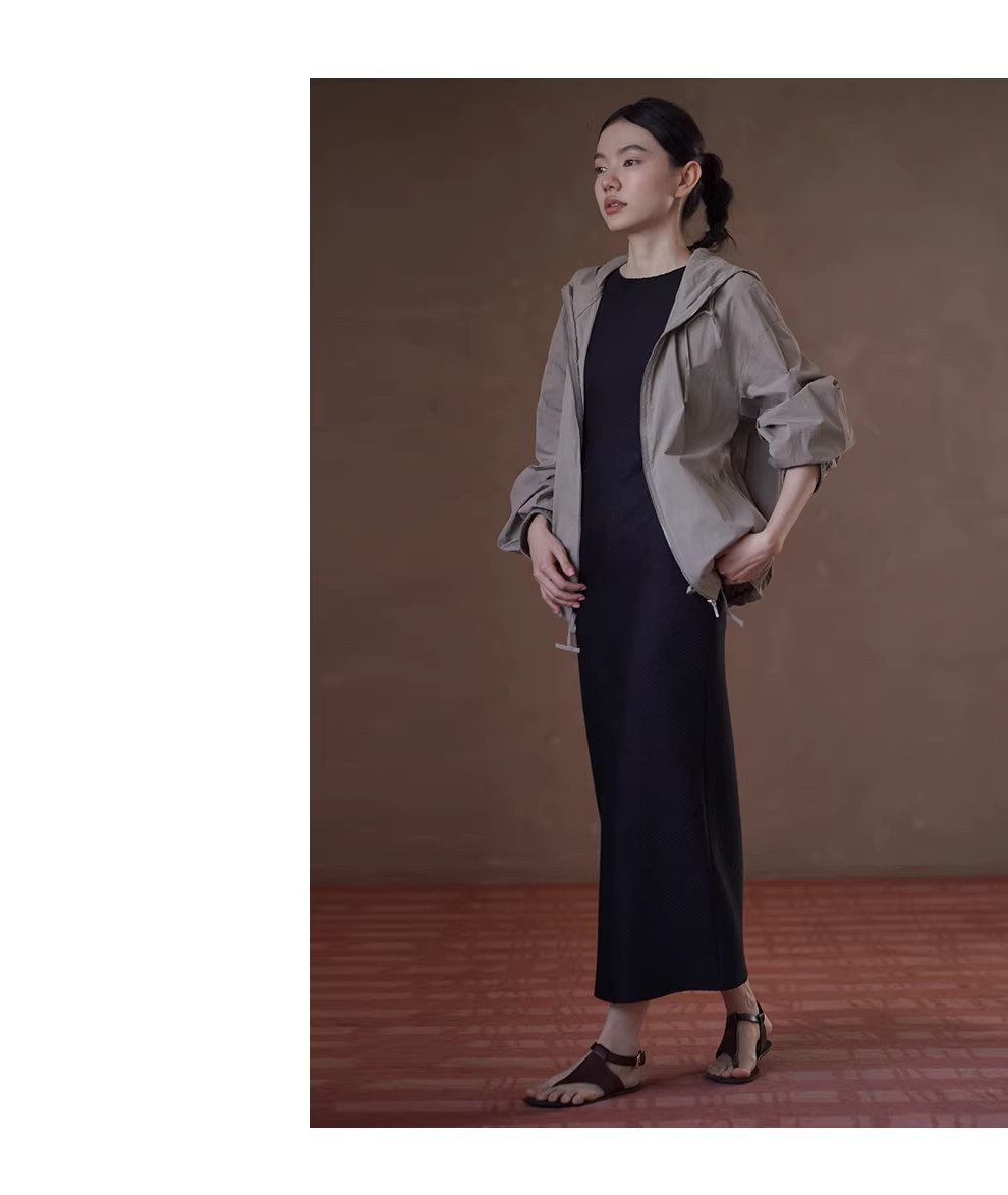 超模氣質洋裝顯瘦斜紋肌理圓領直筒合身無袖小黑裙女,超模氣質洋裝顯瘦斜紋肌理圓領直筒合身無袖小黑裙女,HBFS7026,超模氣質洋裝顯瘦斜紋肌理圓領直筒合身無袖小黑裙女,微彈柔滑,一字領剪裁