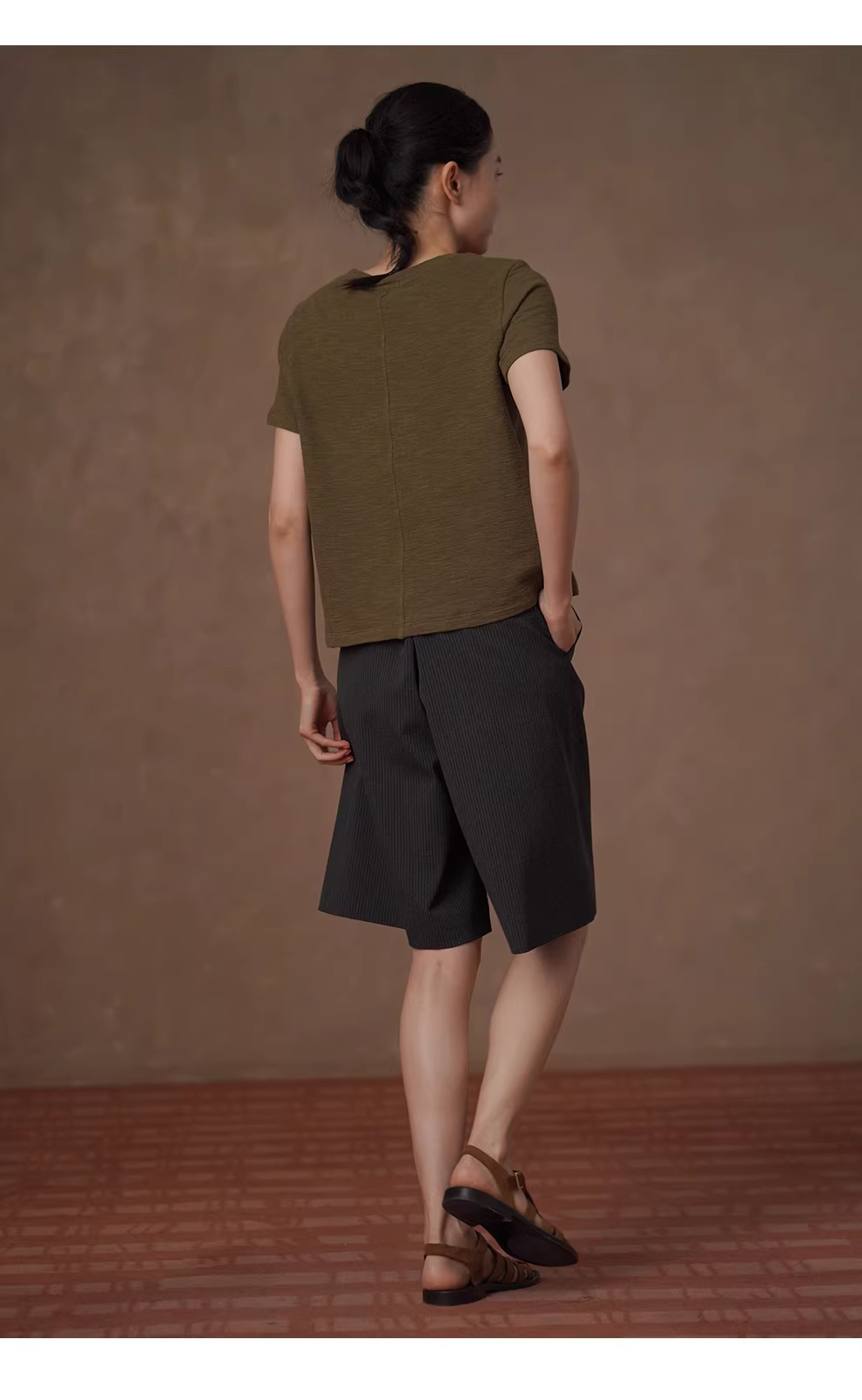 叢林假期基本款圓領T恤顯白彈性透氣合身短袖顯瘦上衣女,叢林假期基本款圓領T恤顯白彈性透氣合身短袖顯瘦上衣女,HBFS1068,叢林假期基本款圓領T恤顯白彈性透氣合身短袖顯瘦上衣女,基本耐穿,透氣彈性