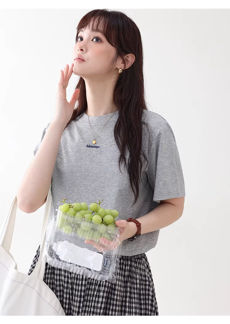 簡約英文刺繡正肩短袖T恤女夏新款寬鬆圓領百搭上衣,簡約英文刺繡正肩短袖T恤女夏新款寬鬆圓領百搭上衣,HBFS1088,簡約英文刺繡正肩短袖T恤女夏新款寬鬆圓領百搭上衣,字母刺繡,正肩版型