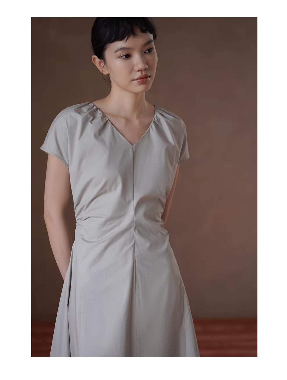 煙雨朦朧氣質洋裝V領捏褶收腰顯瘦立體分割洋裝女,煙雨朦朧氣質洋裝V領捏褶收腰顯瘦立體分割洋裝女,HBFS7038,煙雨朦朧氣質洋裝V領捏褶收腰顯瘦立體分割洋裝女,純棉親膚,高級慵懶