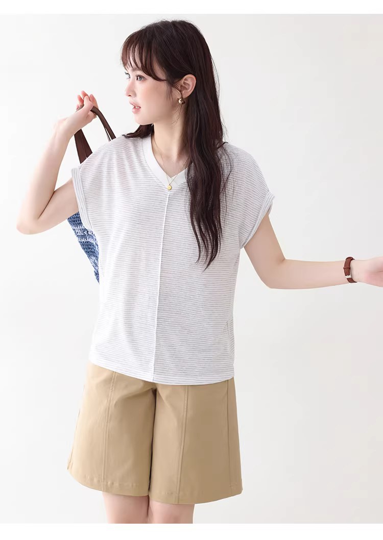 拼色條紋v領短袖T恤女夏季新款簡約寬鬆百搭上衣,拼色條紋v領短袖T恤女夏季新款簡約寬鬆百搭上衣,HBFS1097,拼色條紋v領短袖T恤女夏季新款簡約寬鬆百搭上衣,V領造型,舒適面料