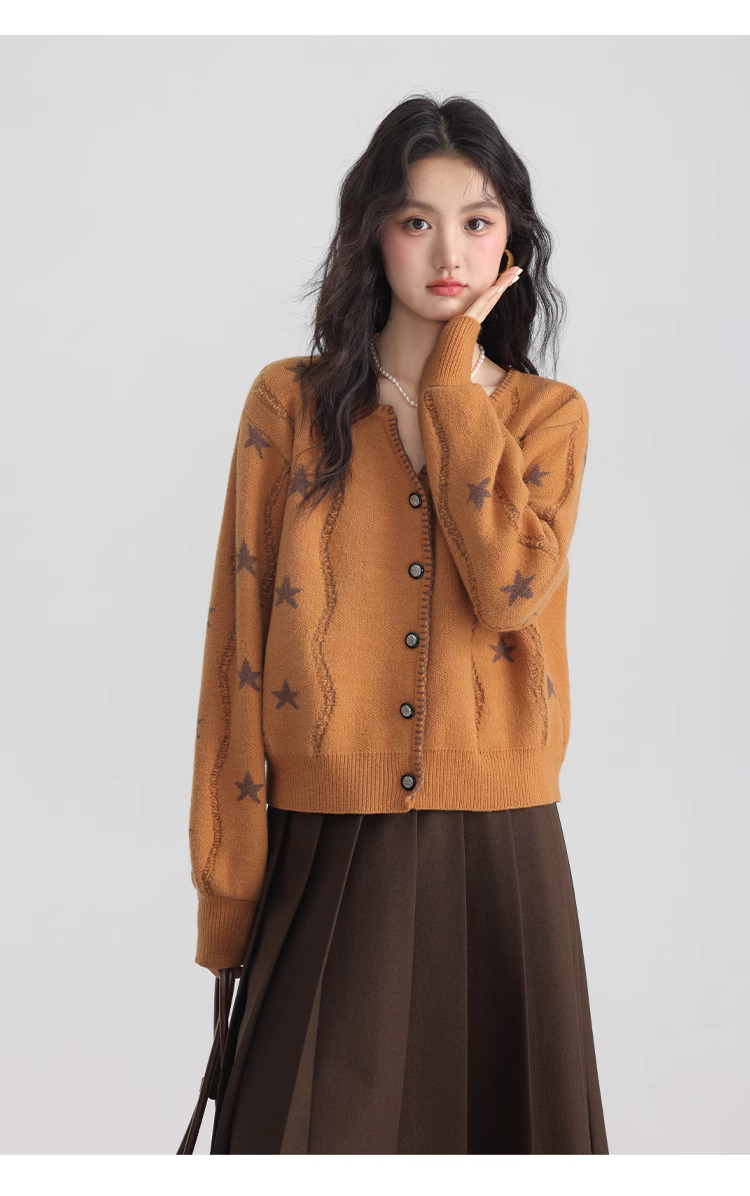 設計感毛衣女外套胖mm顯瘦針織衫開衫,設計感毛衣女外套胖mm顯瘦針織衫開衫秋冬內搭打底上衣,HBEW5987,設計感毛衣女外套胖mm顯瘦針織衫開衫,V領排扣,星星針織