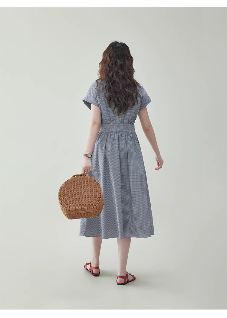 黑白格紋扭結短袖連身裙女夏季新款收腰a字中裙