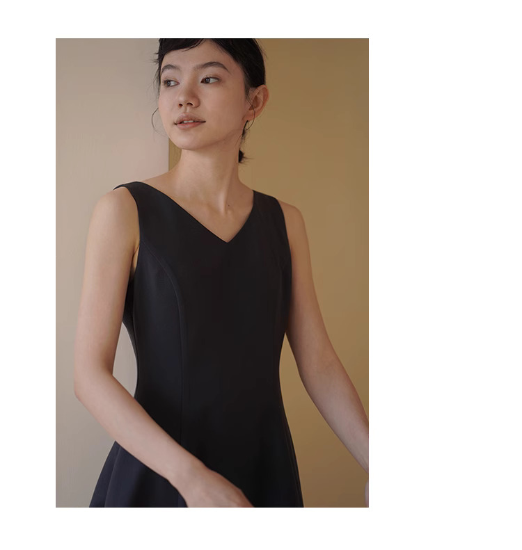搖曳漫步優雅洋裝無袖V領收腰立裁遮肉大裙擺通勤裙子