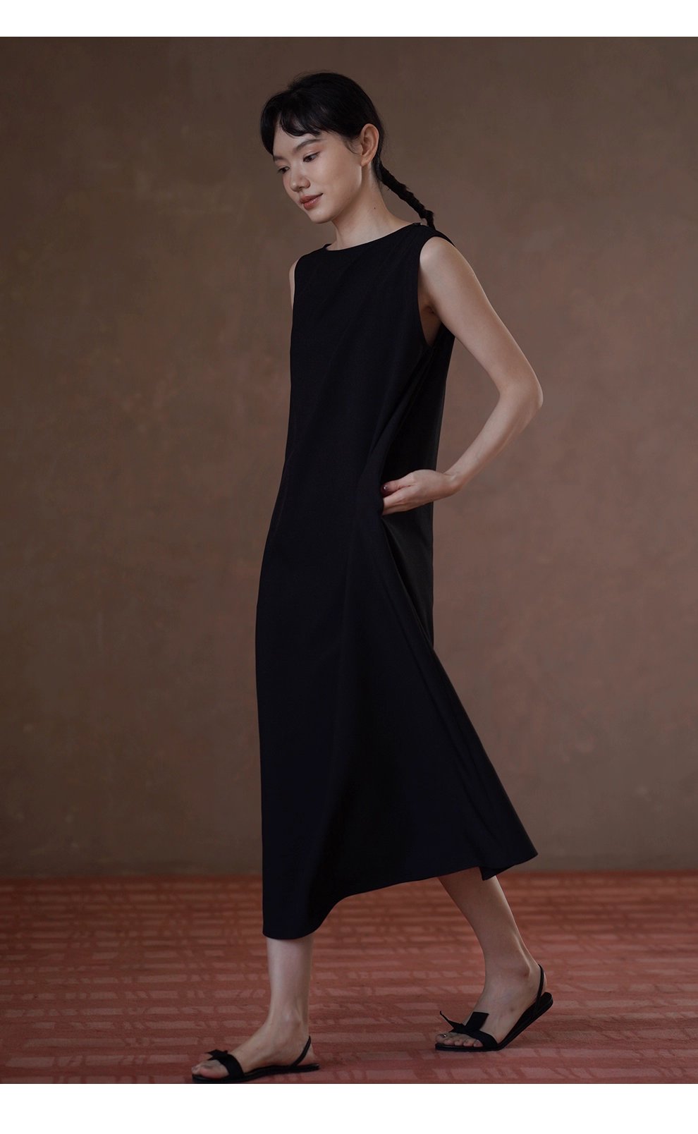 新爵會議不對稱扭褶肩洋裝寬鬆通勤垂墜顯瘦洋裝女