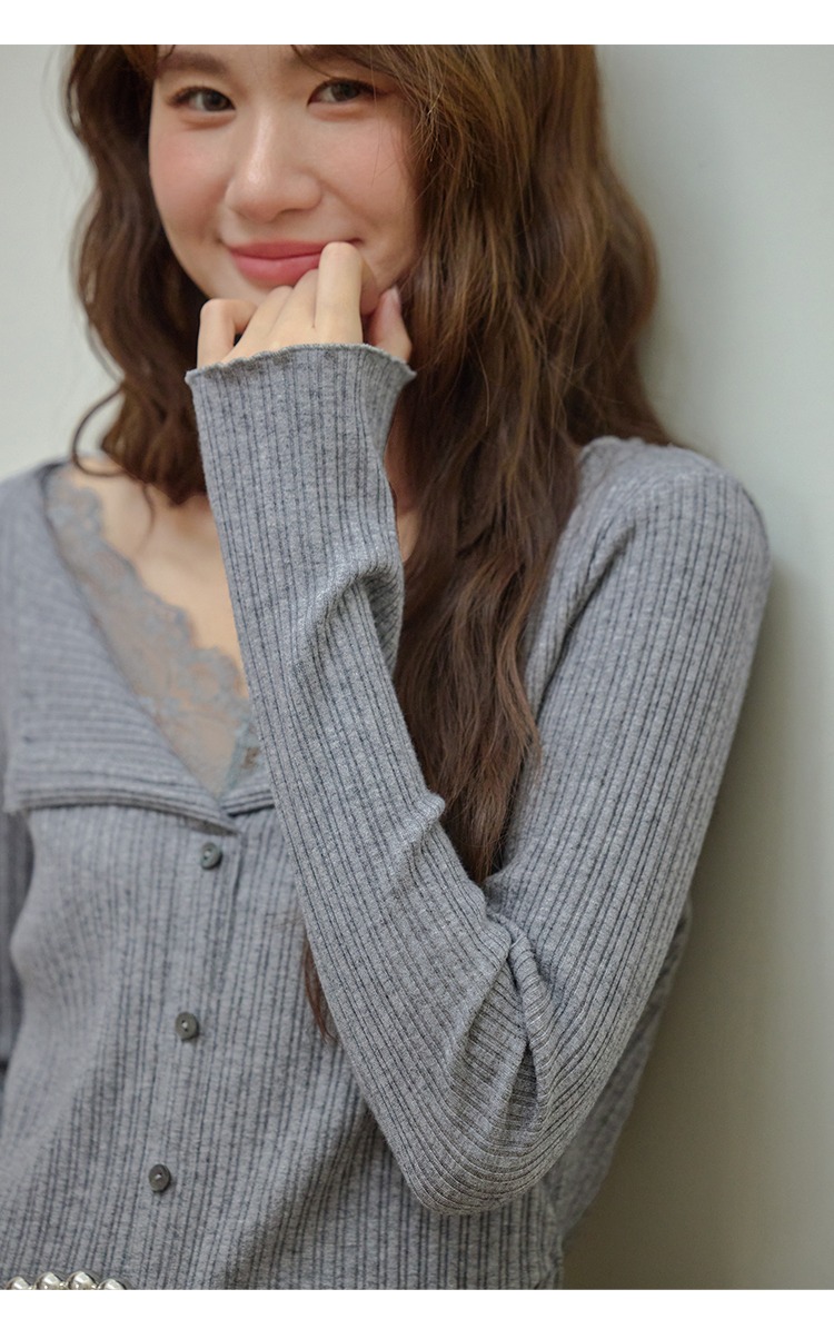 大尺碼蕾絲花邊拼接V領針織衫打底內搭氣質上衣