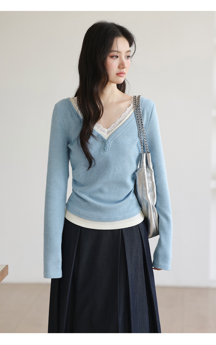 大尺碼蕾絲拼接V領針織衫女秋裝假兩件上衣