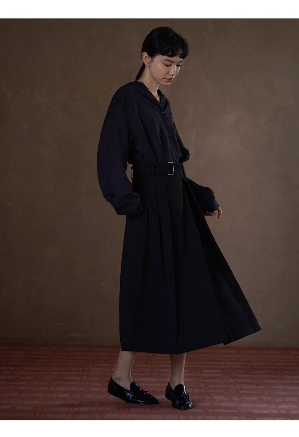 海上航線亞麻混紡透氣挺括質感V領寬鬆顯瘦通勤長袖襯衫