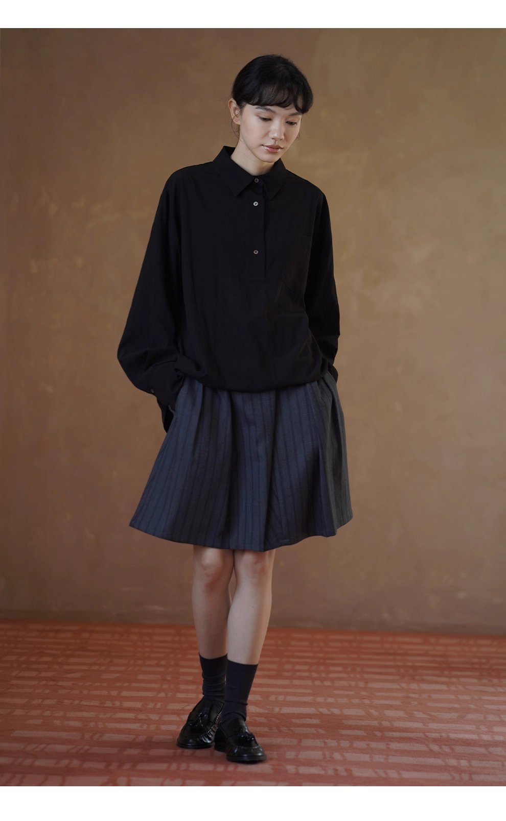 品質暗條紋肌理感斜門襟中長百褶高腰顯瘦學院風半身裙